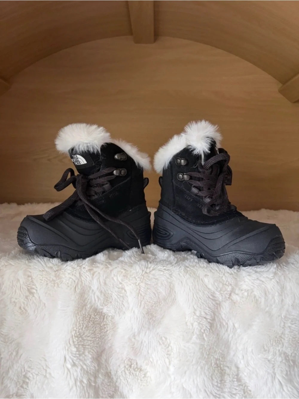 ✨$65✨NEW•The North Face Teen Shellista Lace V Boot | Black | Kids 10
